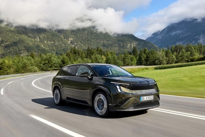 Skoda giao hơn 555.000 xe trong nửa đầu năm 2026