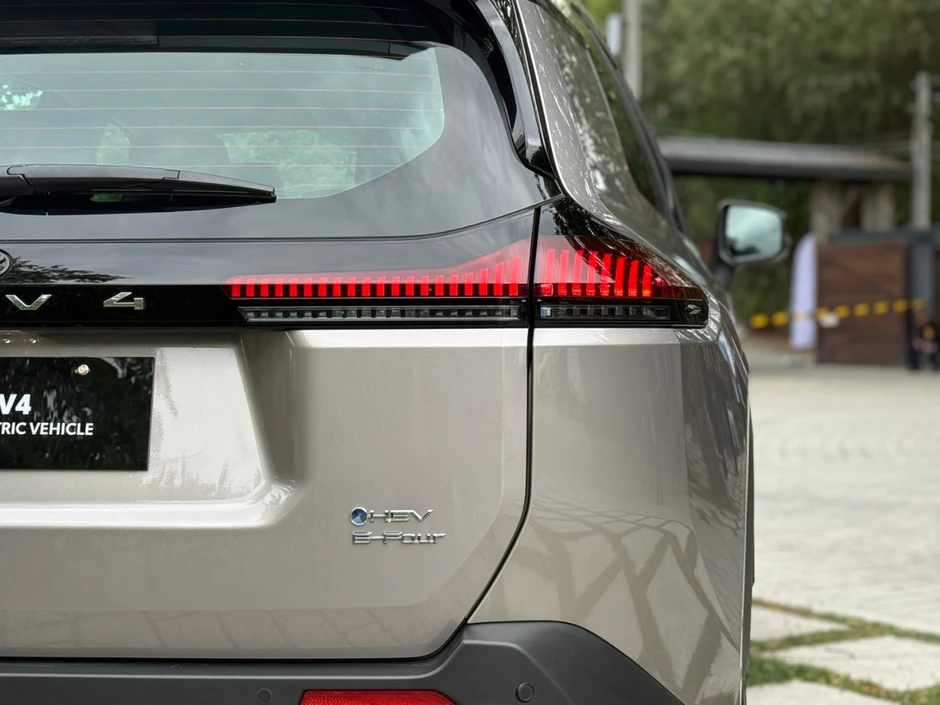 SUV ăn khách nhất của Toyota chốt giá tại Đông Nam Á SUV ăn khách nhất của Toyota chốt giá tại Đông Nam Á