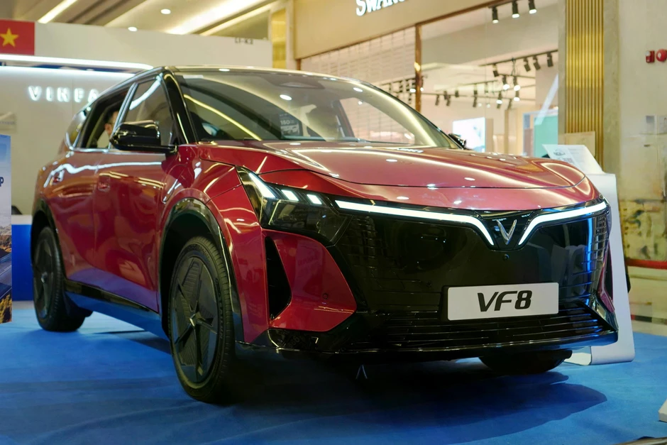 SUV cỡ trung - điểm đến mới của các hãng xe tại Việt Nam SUV cỡ trung - điểm đến mới của các hãng xe tại Việt Nam