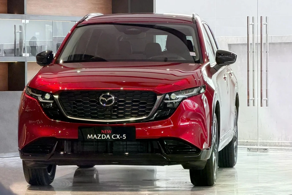 SUV cỡ trung - điểm đến mới của các hãng xe tại Việt Nam SUV cỡ trung - điểm đến mới của các hãng xe tại Việt Nam