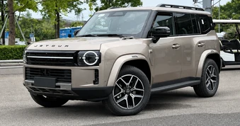 SUV PHEV mới tiệm cận cỡ Prado, giá quy đổi hơn 540 triệu đồng: Tiện nghi như xe sang, tối ưu off-road, hết xăng vẫn chạy tiếp hơn 250km
