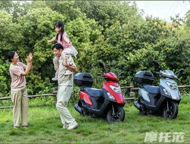Suzuki UM125 lộ ảnh đăng ký: Huyền thoại tiết kiệm chuẩn bị tái xuất hay chỉ là món hời thực dụng cho người thực tế? Suzuki UM125 lộ ảnh đăng ký: Huyền thoại tiết kiệm chuẩn bị tái xuất hay chỉ là món hời thực dụng cho người thực tế?