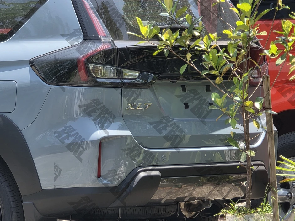 Suzuki XL7 Hybrid mới sắp vào Việt Nam lộ thông số: Hai phiên bản, ăn xăng ít hơn, màn nâng cấp Suzuki XL7 Hybrid mới sắp vào Việt Nam lộ thông số: Hai phiên bản, ăn xăng ít hơn, màn nâng cấp