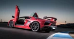 Tại sao cửa xe Lamborghini lại mở hướng lên trên?