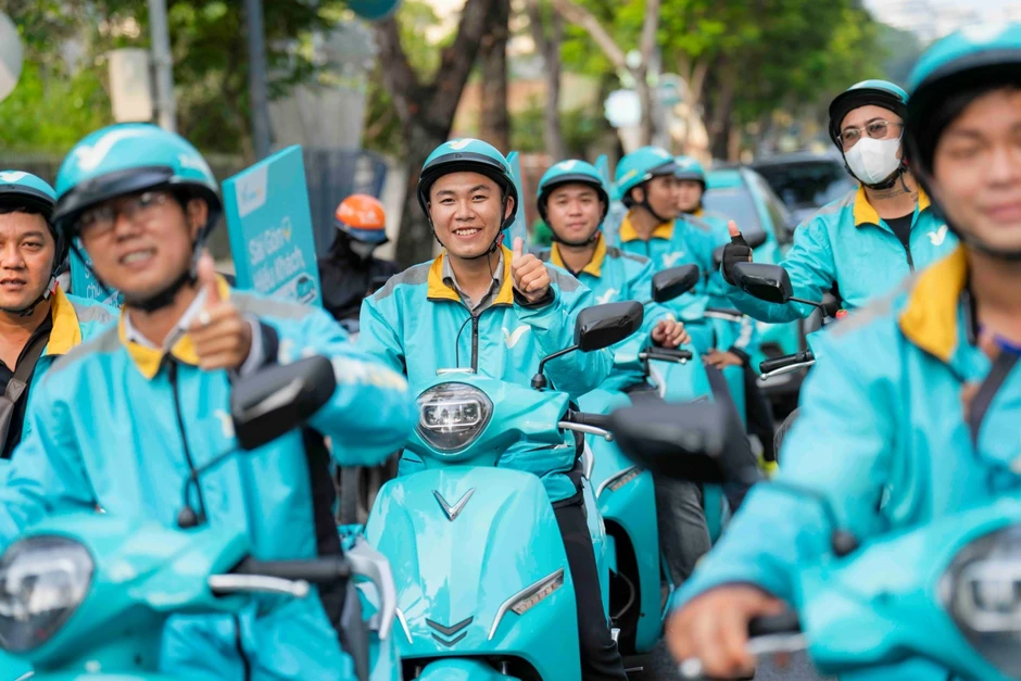Tài xế công nghệ xe điện: Thu nhập đảm bảo