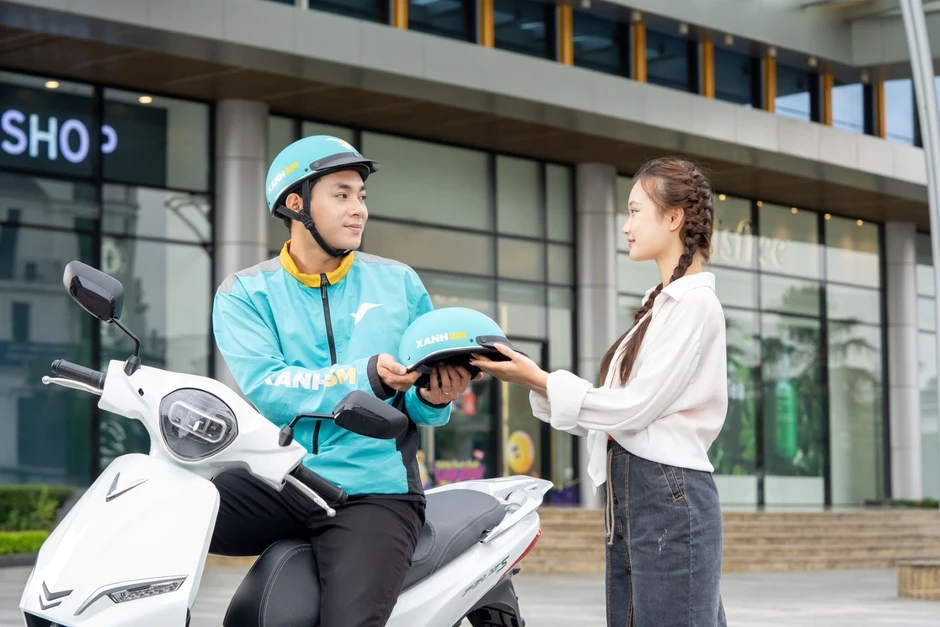 Tài xế công nghệ xe điện: Thu nhập đảm bảo