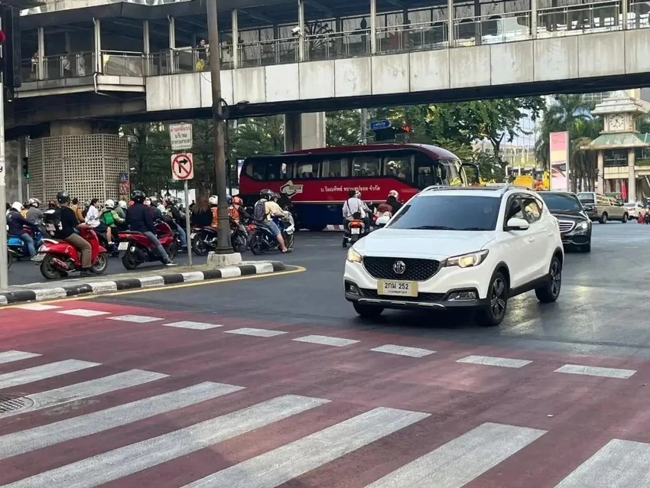 Thái Lan đang tổng kiểm tra bán xe điện toàn quốc, dự luật chống hàng lỗi bước vào giai đoạn xét từng điều khoản Thái Lan đang tổng kiểm tra bán xe điện toàn quốc, dự luật chống hàng lỗi bước vào giai đoạn xét từng điều khoản