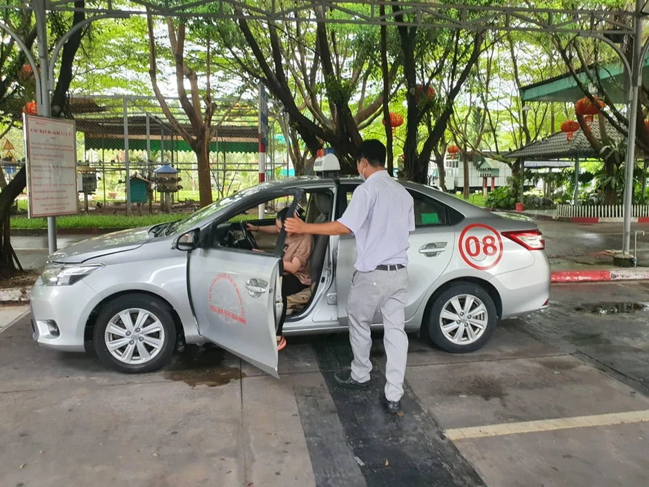 Thay đổi điều kiện nâng hạng giấy phép lái xe ô tô từ 1-7 Thay đổi điều kiện nâng hạng giấy phép lái xe ô tô từ 1-7