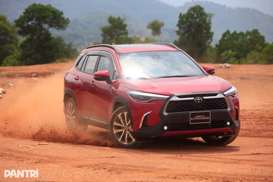 Thế hệ mới của Toyota Corolla Cross có thể chỉ dùng động cơ hybrid Thế hệ mới của Toyota Corolla Cross có thể chỉ dùng động cơ hybrid