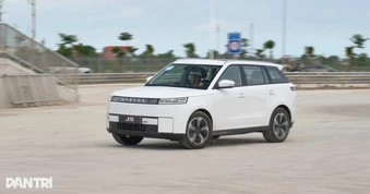 Thị trường ô tô dự kiến bớt sôi động trong tháng 8, ít xe mới được ra mắt