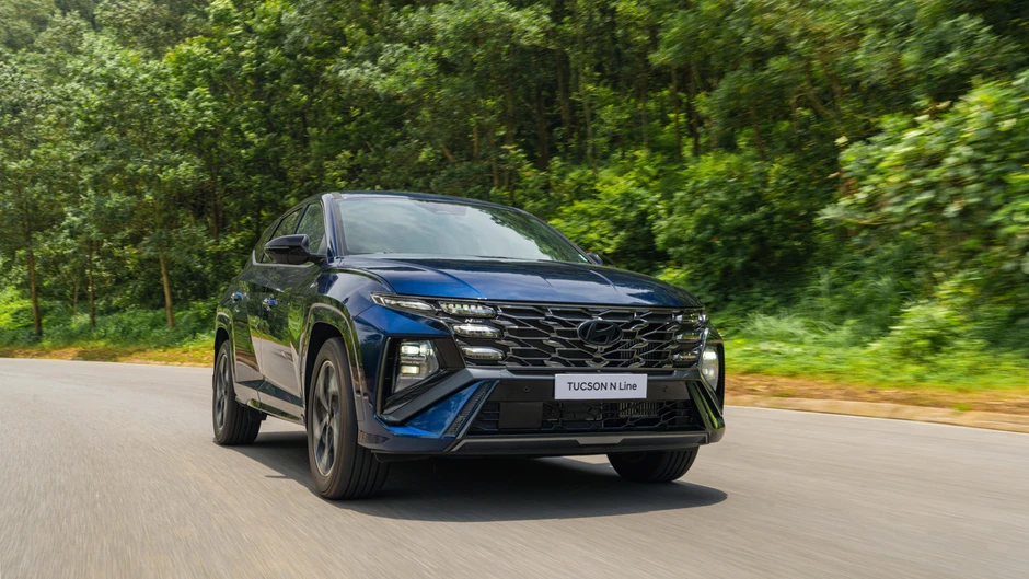 Thị trường ô tô Việt đón tín hiệu tích cực, xe hybrid tăng tốc Thị trường ô tô Việt đón tín hiệu tích cực, xe hybrid tăng tốc