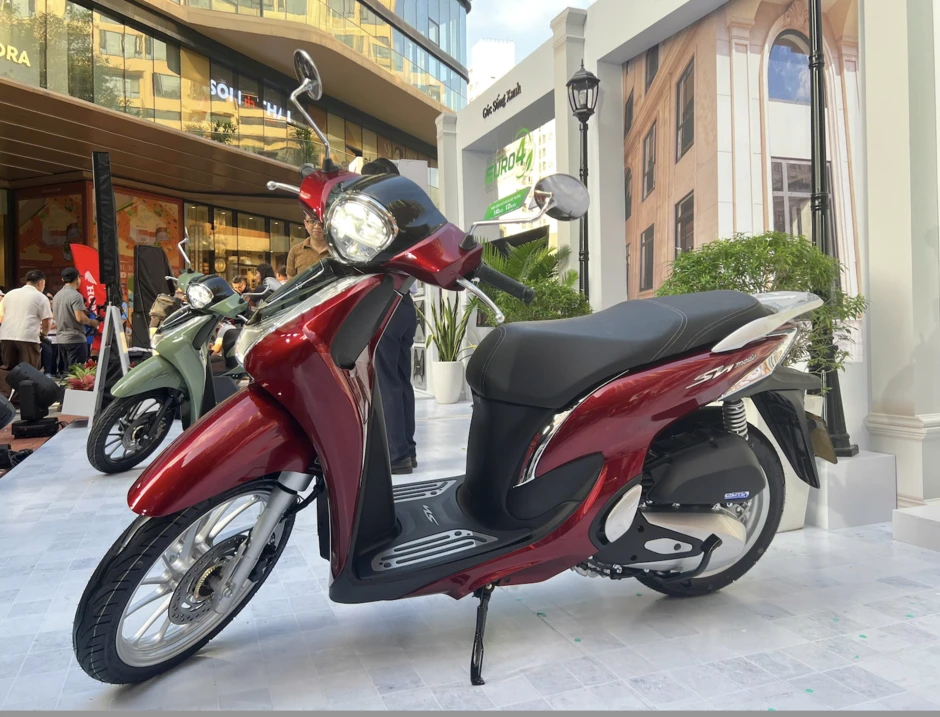 Thị trường xe máy đón loạt mẫu mới giữa mùa cao điểm đầu năm học Thị trường xe máy đón loạt mẫu mới giữa mùa cao điểm đầu năm học