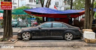 Thợ xe nói về khả năng phục hồi chiếc Mercedes-AMG S63 bỏ hoang gần 10 năm