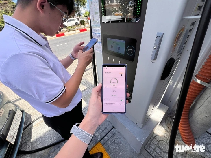 Thử sạc qua ứng dụng VETC: Tiện nhưng chưa ổn định, có cách giải quyết nếu quen dùng xe điện Thử sạc qua ứng dụng VETC: Tiện nhưng chưa ổn định, có cách giải quyết nếu quen dùng xe điện
