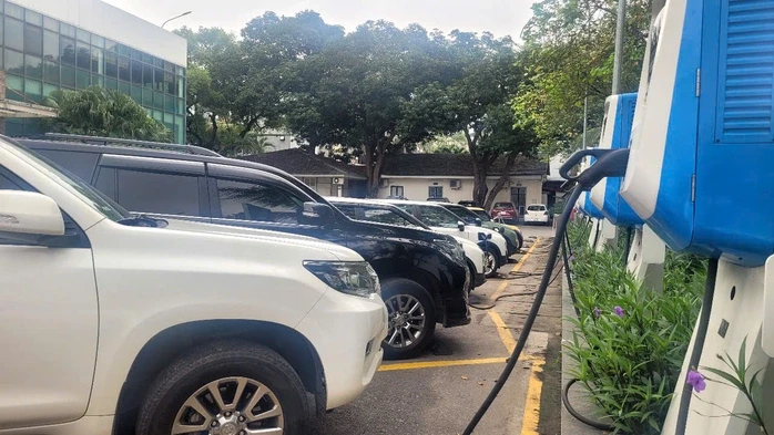 Thủ tướng: Nghiên cứu, ban hành chính sách khuyến khích phát triển xe điện Thủ tướng: Nghiên cứu, ban hành chính sách khuyến khích phát triển xe điện