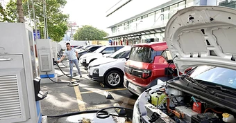 Thúc đẩy phát triển hạ tầng trạm sạc xe điện tại các khu chung cư