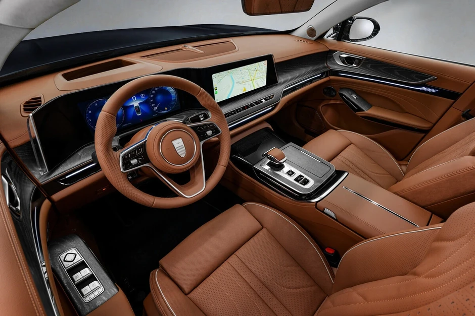 Thương hiệu cung cấp limousine cho Tổng thống Nga Putin ra mắt xe sang Thương hiệu cung cấp limousine cho Tổng thống Nga Putin ra mắt xe sang