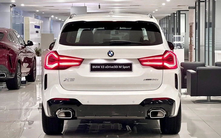Tin tức giá xe: BMW X3 giảm giá tới 400 triệu tại đại lý, giá thực tế ngang xe mua cũ