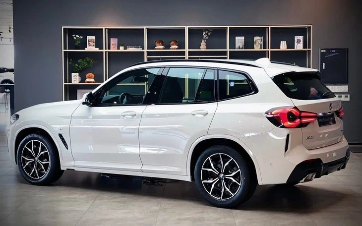 Tin tức giá xe: BMW X3 giảm giá tới 400 triệu tại đại lý, giá thực tế ngang xe mua cũ