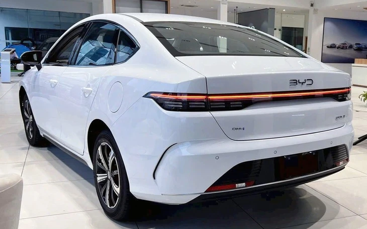 Tin tức giá xe: BYD Seal 5 giảm tới 70 triệu, xe PHEV đấu Honda Civic bằng giá thực tế còn 626 triệu Tin tức giá xe: BYD Seal 5 giảm tới 70 triệu, xe PHEV đấu Honda Civic bằng giá thực tế còn 626 triệu