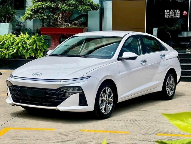 Tin tức giá xe: Hyundai Stargazer tăng mức hỗ trợ lên 107 triệu, Santa Fe giảm sâu nhất 220 triệu Tin tức giá xe: Hyundai Stargazer tăng mức hỗ trợ lên 107 triệu, Santa Fe giảm sâu nhất 220 triệu