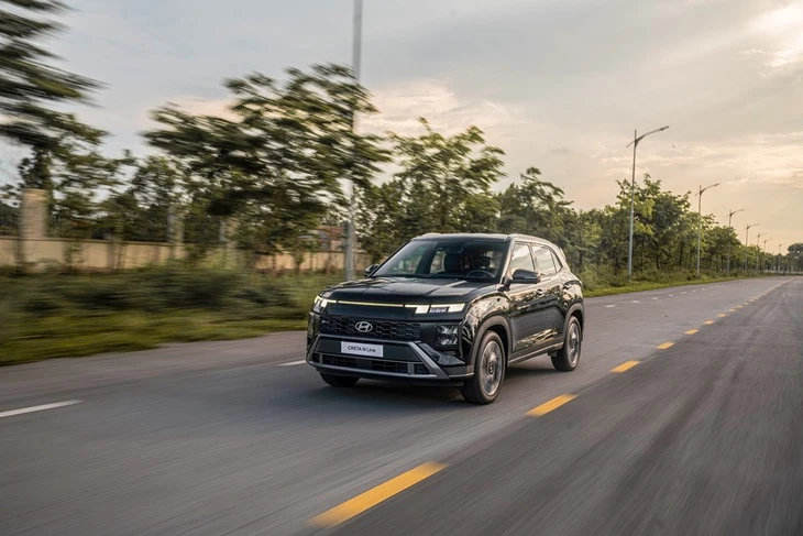 Tin tức giá xe: Hyundai tăng hỗ trợ cho Creta, Santa Fe vẫn giữ mức cao nhất 220 triệu đồng Tin tức giá xe: Hyundai tăng hỗ trợ cho Creta, Santa Fe vẫn giữ mức cao nhất 220 triệu đồng