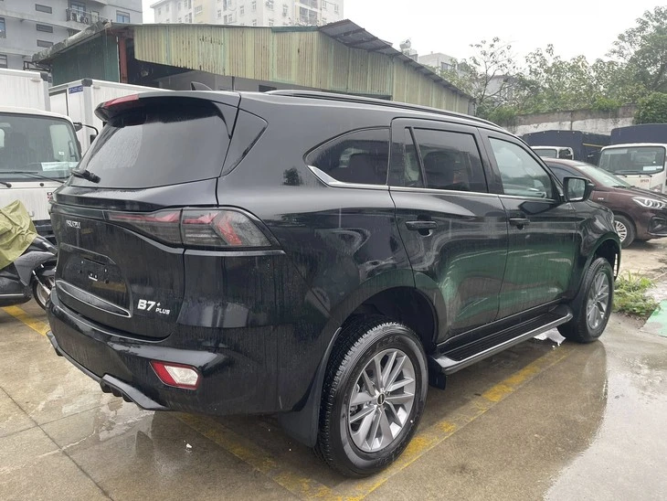 Tin tức giá xe: Isuzu mu-X giảm tới 115 triệu tại đại lý, SUV D nhảy xuống 'đọ giá' Mazda CX-5 Tin tức giá xe: Isuzu mu-X giảm tới 115 triệu tại đại lý, SUV D nhảy xuống 'đọ giá' Mazda CX-5