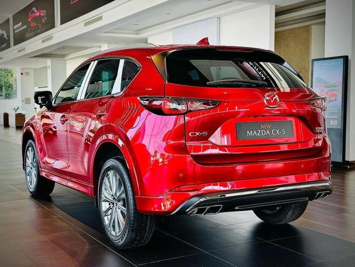 Tin tức giá xe: Mazda CX-5 giảm giá kỷ lục, chỉ còn từ 685 triệu ngang SUV hạng B
