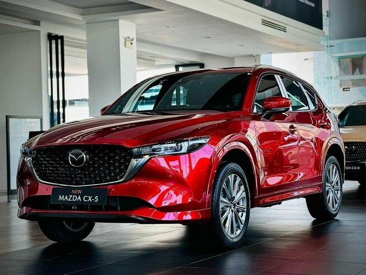 Tin tức giá xe: Mazda CX-5 giảm giá kỷ lục, chỉ còn từ 685 triệu ngang SUV hạng B