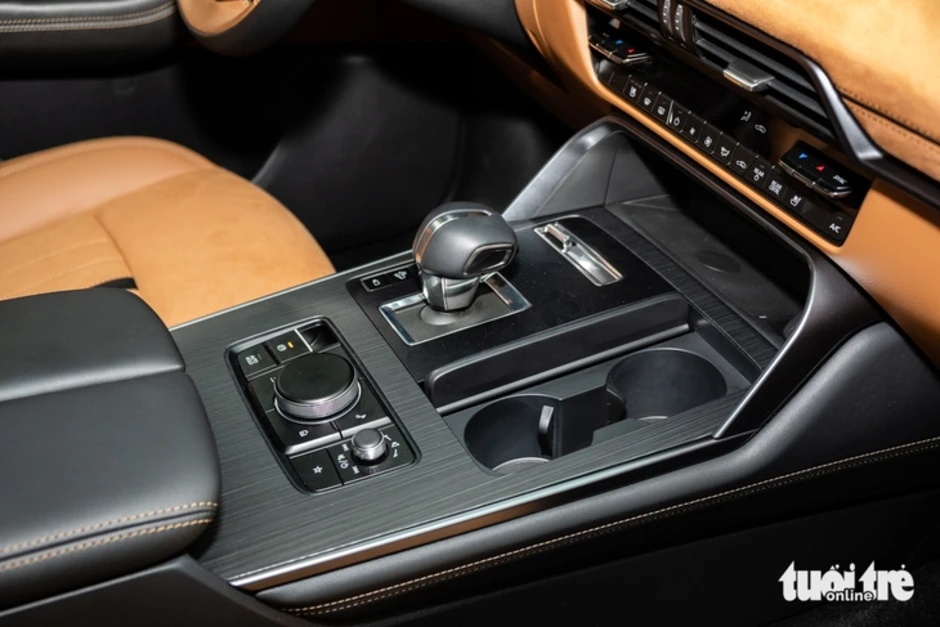 Tin tức giá xe: Mazda CX-90 chốt giá 2,479 tỉ đồng tại Việt Nam, SUV cận sang đấu VW Teramont Tin tức giá xe: Mazda CX-90 chốt giá 2,479 tỉ đồng tại Việt Nam, SUV cận sang đấu VW Teramont