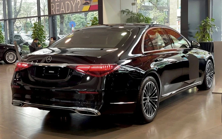 Tin tức giá xe: Mercedes-Benz S-Class giảm giá hơn 1,4 tỉ đồng tại đại lý, tiệm cận phân khúc dưới Tin tức giá xe: Mercedes-Benz S-Class giảm giá hơn 1,4 tỉ đồng tại đại lý, tiệm cận phân khúc dưới
