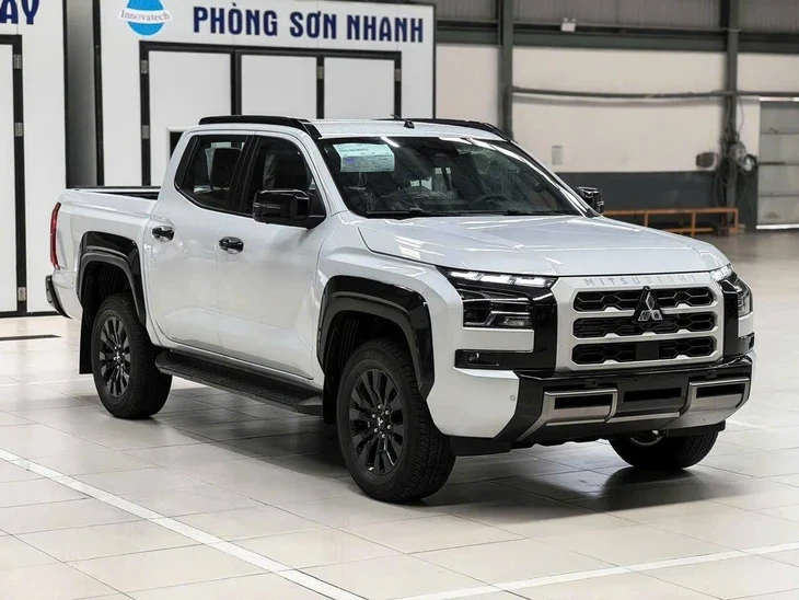 Tin tức giá xe: Mitsubishi Triton giảm giá tới 150 triệu đồng Tin tức giá xe: Mitsubishi Triton giảm giá tới 150 triệu đồng