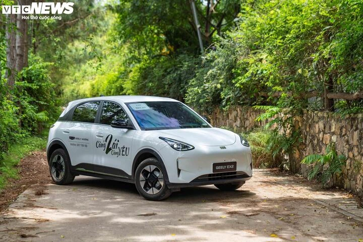 Tin xe 12/10: Geely lên kế hoạch bán xe tại Canada Tin xe 12/10: Geely lên kế hoạch bán xe tại Canada