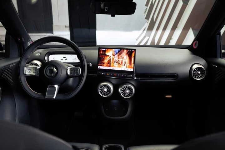 Tin xe 13/10: Huyền thoại xe nhỏ của Smart trở lại, Hyundai và BYD ra mắt xe mới Tin xe 13/10: Huyền thoại xe nhỏ của Smart trở lại, Hyundai và BYD ra mắt xe mới