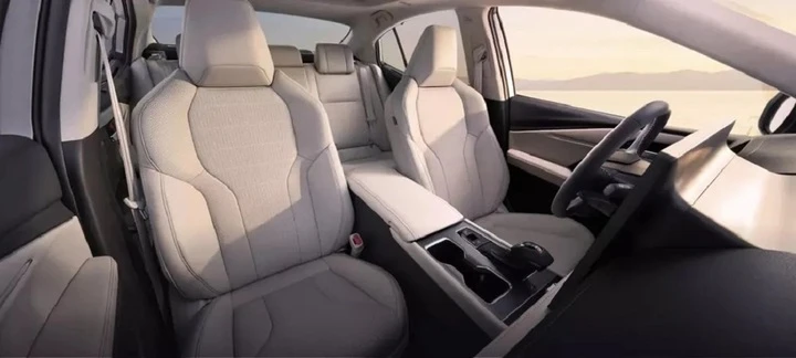Tin xe 23/8: Hyundai Tucson mới lột xác, Camry 2027 thay đổi nội thất Tin xe 23/8: Hyundai Tucson mới lột xác, Camry 2027 thay đổi nội thất