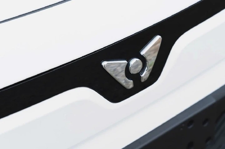 Tin xe 25/8: VinFast Minio Green có logo mới, BMW iX3 L đi 919 km/lần sạc Tin xe 25/8: VinFast Minio Green có logo mới, BMW iX3 L đi 919 km/lần sạc