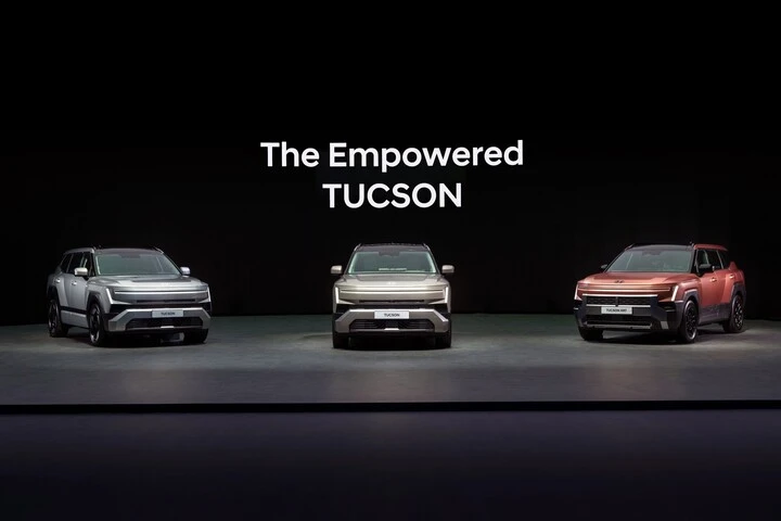 Tin xe 25/9: Bentley có SUV thuần điện đầu tiên, Hyundai Tucson 2027 lộ diện Tin xe 25/9: Bentley có SUV thuần điện đầu tiên, Hyundai Tucson 2027 lộ diện