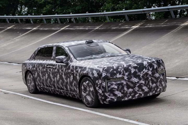 Tin xe 26/9: BYD hé lộ sedan siêu sang đối đầu với Rolls-Royce Tin xe 26/9: BYD hé lộ sedan siêu sang đối đầu với Rolls-Royce