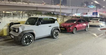 Tôi bình tĩnh dù bị coi thường là "phụ nữ lái xe" trong lần đầu gặp tai nạn
