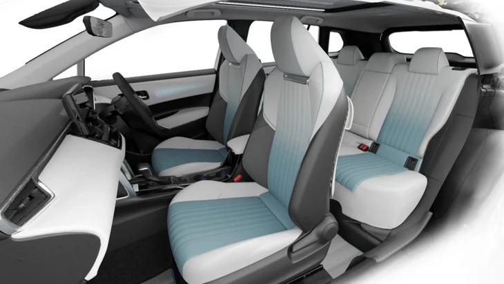 Toyota Corolla Cross thành 'phòng khách di động': Ghế thư giãn ở cốp sau như xe Rolls-Royce