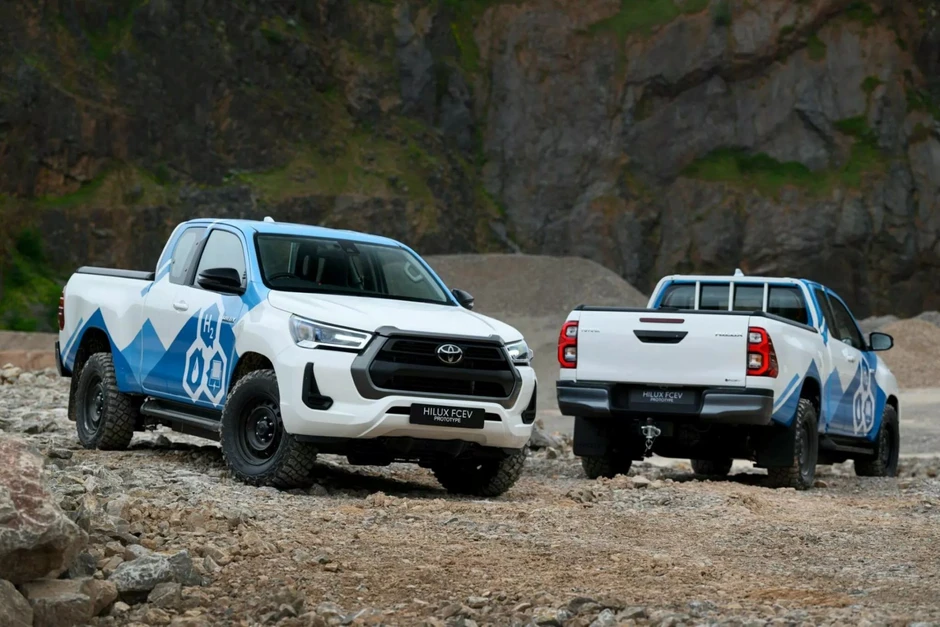 Toyota Hilux chạy nhiên liệu hydro sắp trình làng, tầm hoạt động hơn 400km
