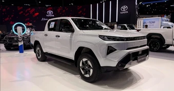 Toyota Hilux Travo-e ra mắt tại Thái Lan, giá quy đổi hơn 1 tỷ đồng
