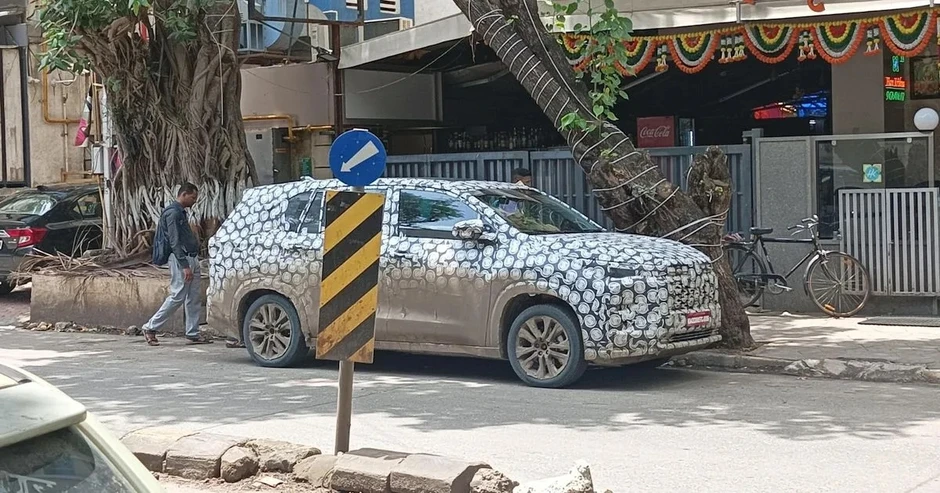 Toyota Innova Cross facelift ấn định ngày ra mắt: Có thể 'mượn' thiết kế của Hilux, màn mới, dễ được bổ sung bản hybrid giá mềm Toyota Innova Cross facelift ấn định ngày ra mắt: Có thể 'mượn' thiết kế của Hilux, màn mới, dễ được bổ sung bản hybrid giá mềm