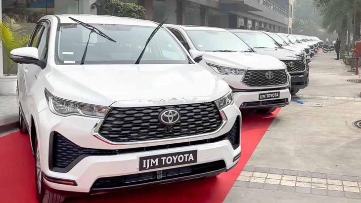 Toyota Innova sắp bị khai tử, thay bằng Innova Cross hybrid giá rẻ, lược bớt nhiều trang bị Toyota Innova sắp bị khai tử, thay bằng Innova Cross hybrid giá rẻ, lược bớt nhiều trang bị