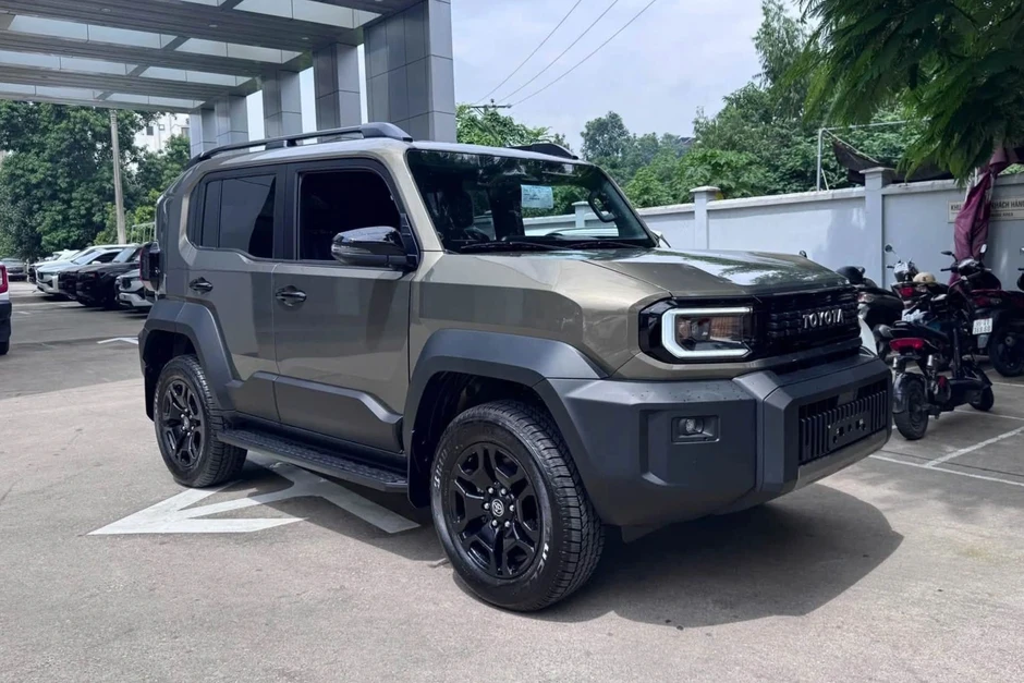 Toyota Land Cruiser FJ bán 4 ngày gần bằng doanh số cả tháng của Jimny Toyota Land Cruiser FJ bán 4 ngày gần bằng doanh số cả tháng của Jimny