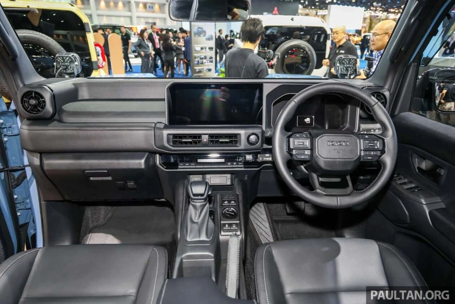 Toyota Land Cruiser FJ chuẩn bị bán tại Việt Nam Toyota Land Cruiser FJ chuẩn bị bán tại Việt Nam