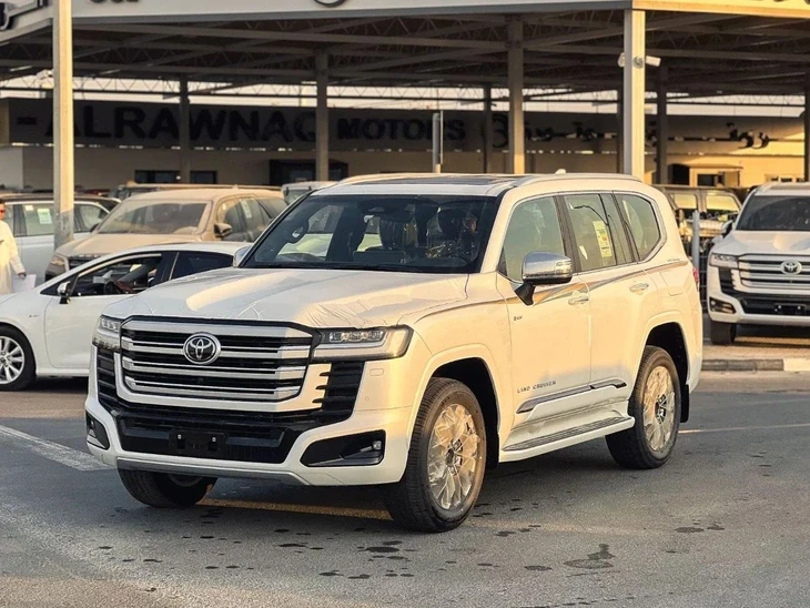 Toyota Land Cruiser hybrid nhận cọc ở Việt Nam, giá dự kiến trên 4,6 tỉ đồng Toyota Land Cruiser hybrid nhận cọc ở Việt Nam, giá dự kiến trên 4,6 tỉ đồng