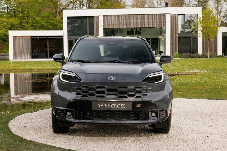 Toyota Yaris Cross 2026 ra mắt: Mặt tiền như Corolla Cross, thêm tính năng an toàn Toyota Yaris Cross 2026 ra mắt: Mặt tiền như Corolla Cross, thêm tính năng an toàn
