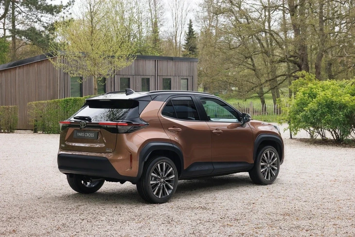 Toyota Yaris Cross 2026 ra mắt: Mặt tiền như Corolla Cross, thêm tính năng an toàn Toyota Yaris Cross 2026 ra mắt: Mặt tiền như Corolla Cross, thêm tính năng an toàn