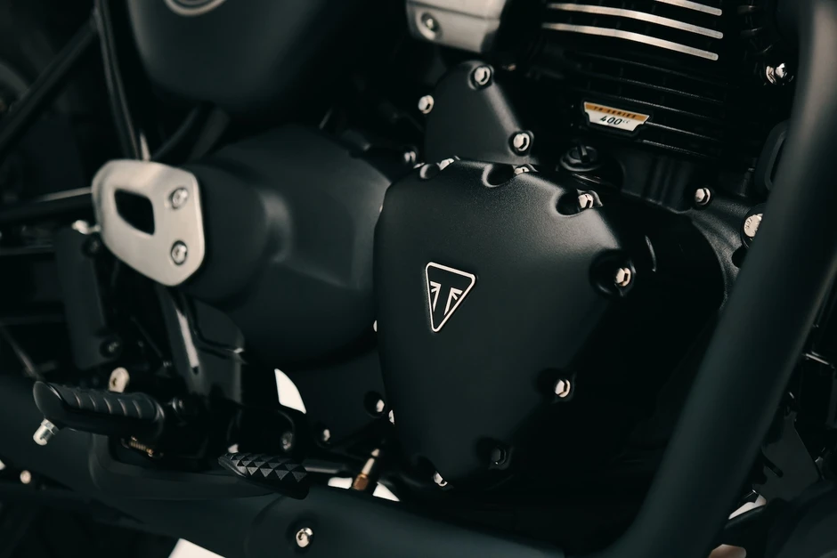 Triumph tung át chủ bài Bonneville T40: Liệu có bóp nghẹt thị phần xe cổ điển khi về Việt Nam? Triumph tung át chủ bài Bonneville T40: Liệu có bóp nghẹt thị phần xe cổ điển khi về Việt Nam?